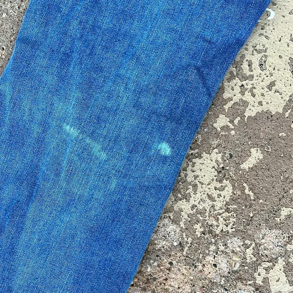 EUC Generra denim distressed capris - Picture 16 of 16